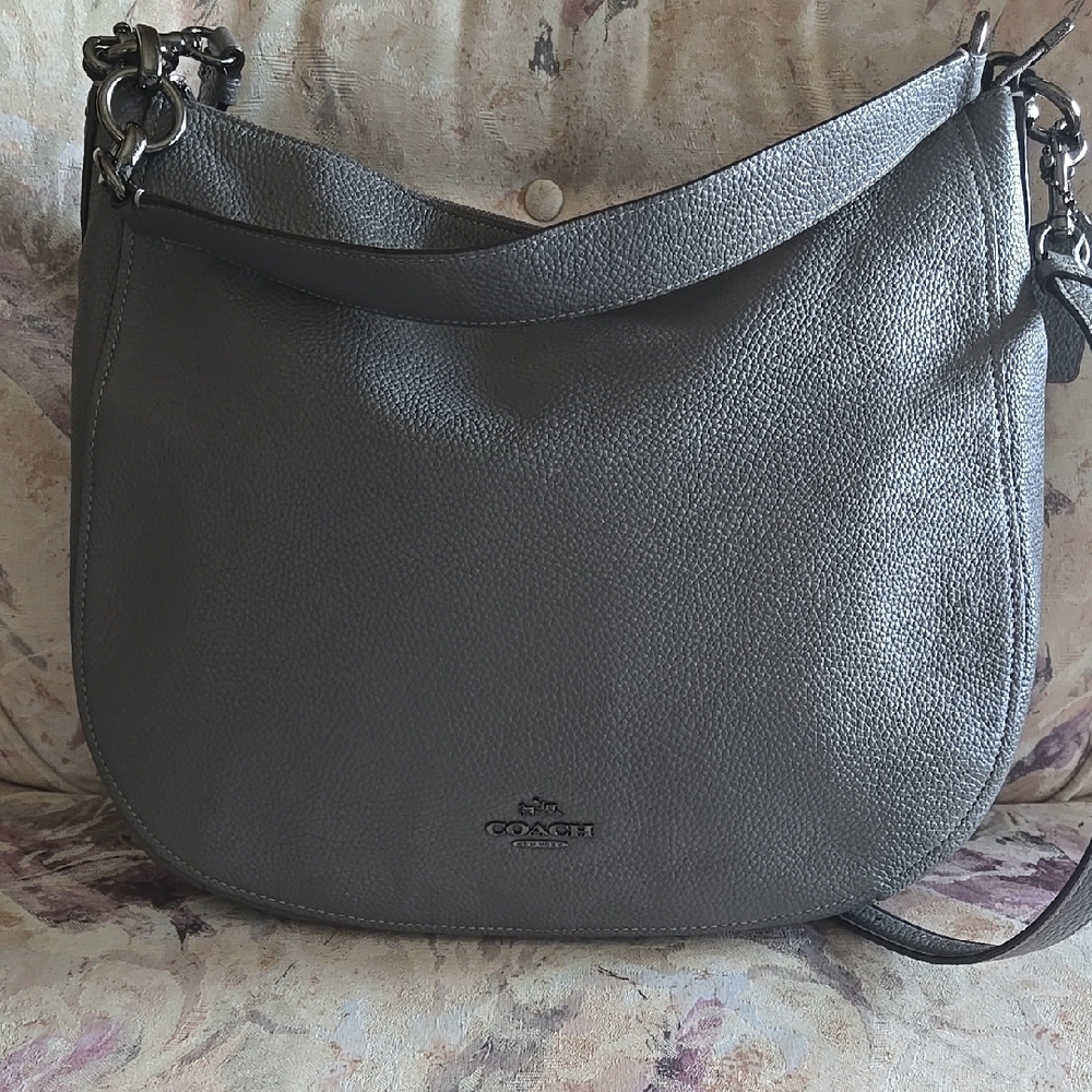 Large Coach Chelsea 32 Gray Leather Women's Bag - Picture 2 of 13